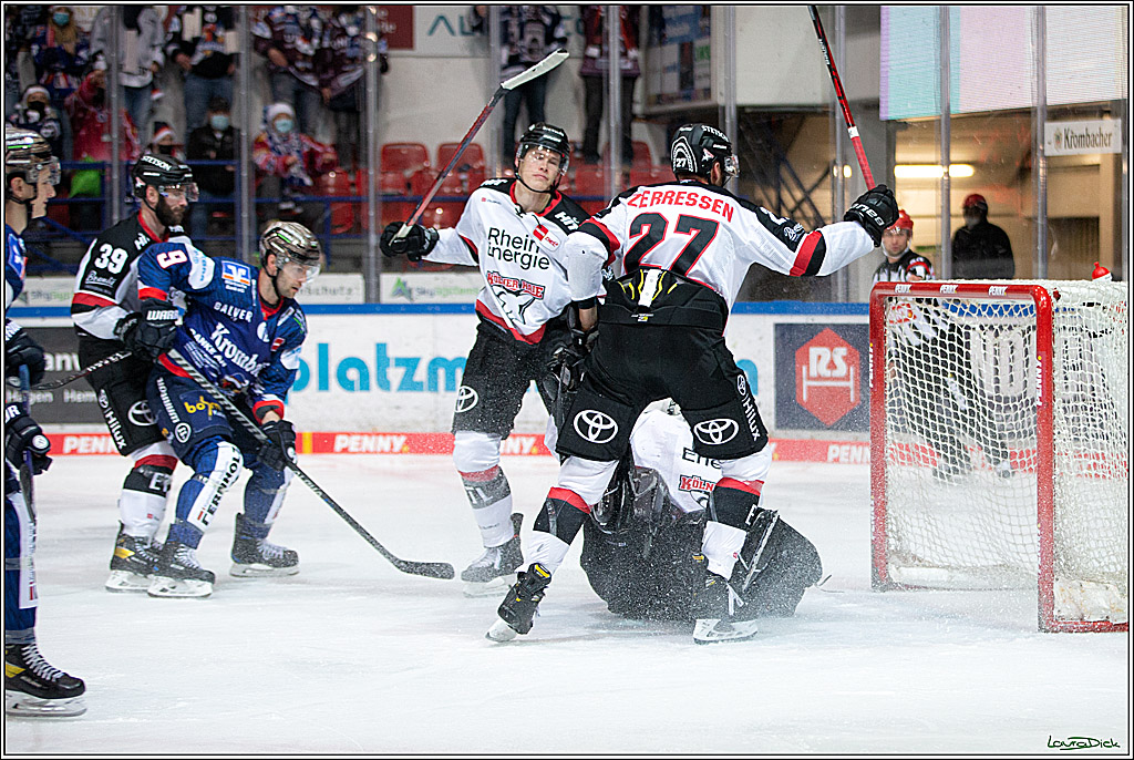 PENNY DEL; Iserlohn Roosters- Koelner Haie; Iserlohn, 05.12.2021